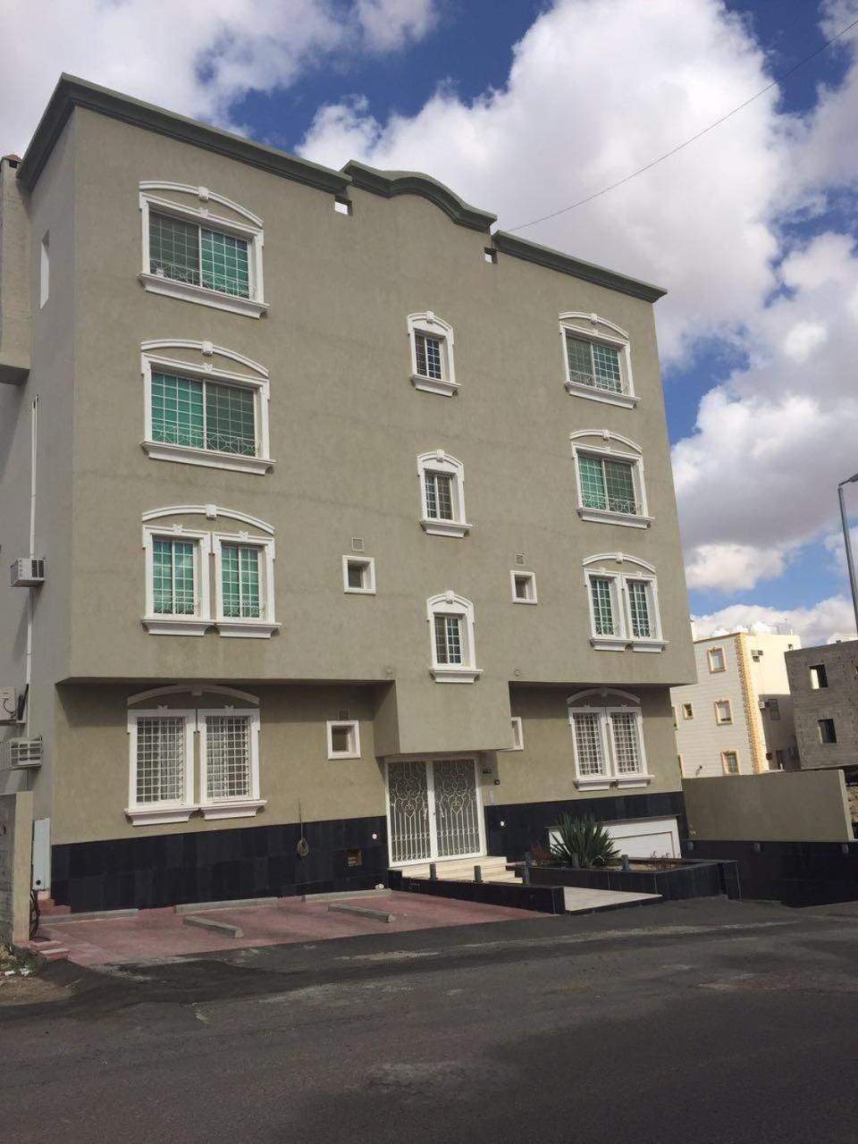 Cheney Parkin Apartment *